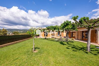 Maison - 193 m² - 6 pièces