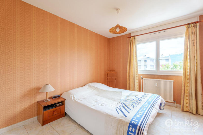 Appartement - 82 m² - 3 pièces