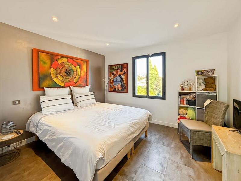 Maison - 138 m² - 5 pièces