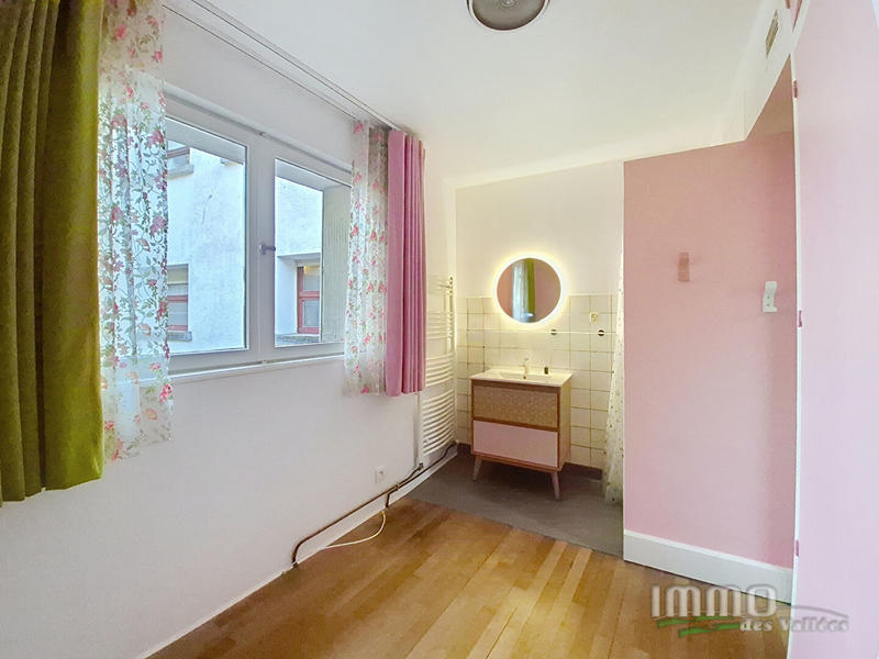 Maison - 205 m² - 11 pièces