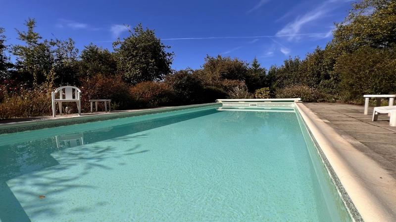 Maison de village - 170 m² - 7 pièces