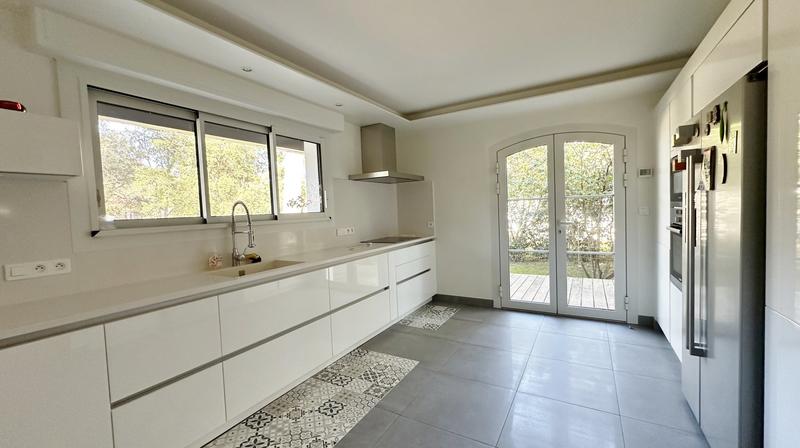 Maison contemporaine - 166 m² - 6 pièces