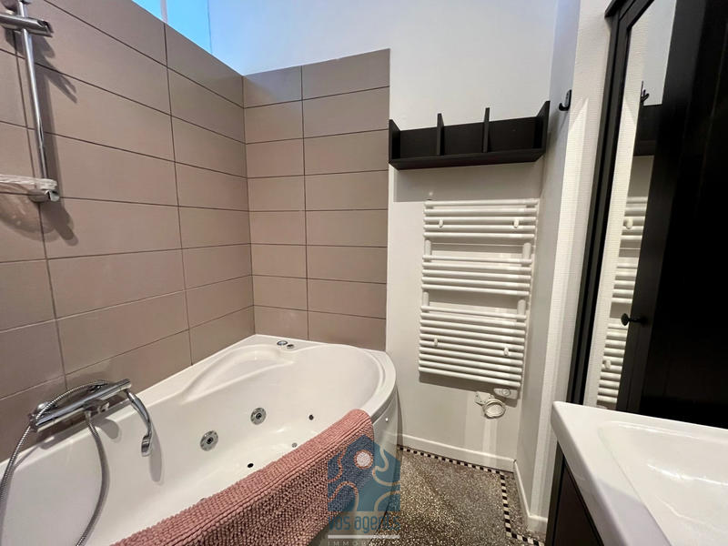 Appartement - 77 m² - 4 pièces