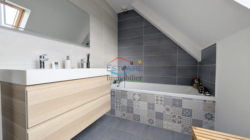 Maison contemporaine - 94 m² - 5 pièces