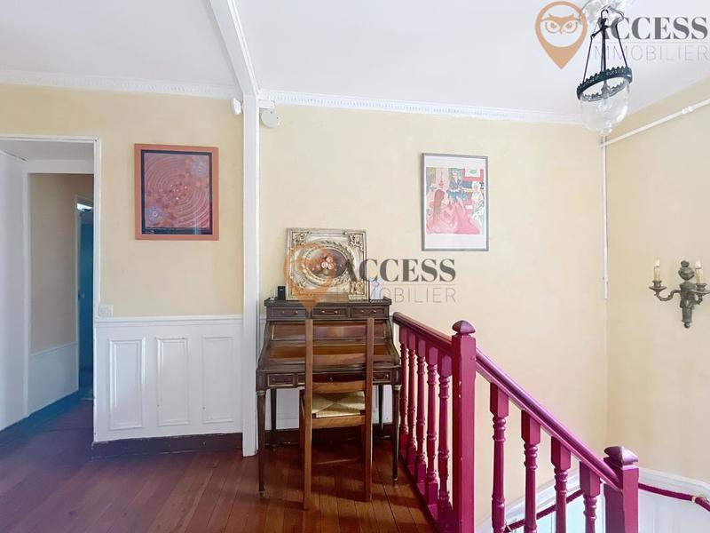 Maison - 209 m² - 8 pièces