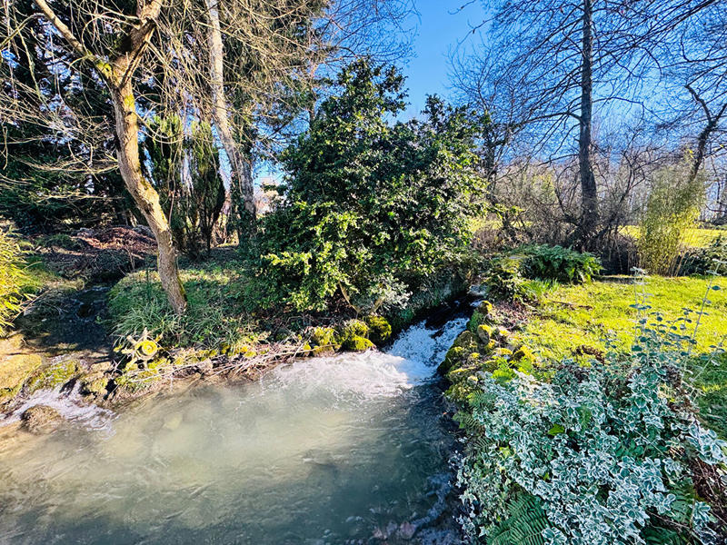 Maison - 257 m² - 7 pièces