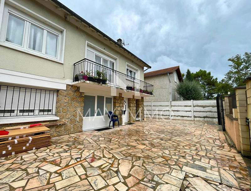 Maison - 175 m² - 7 pièces