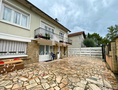 Maison - 175 m² - 7 pièces