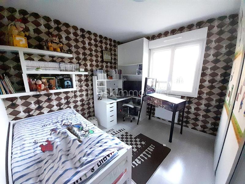 Pavillon - 144 m² - 8 pièces