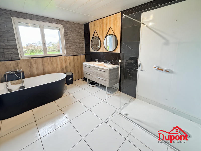 Maison - 174 m² - 7 pièces