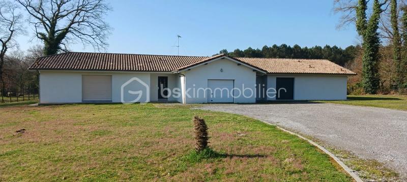 Maison - 200 m² - 7 pièces