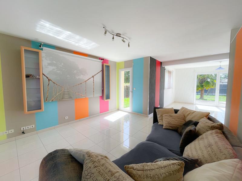 Maison - 140 m² - 8 pièces