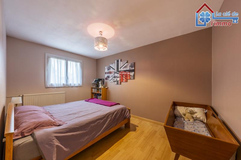 Maison traditionnelle - 120 m² - 7 pièces