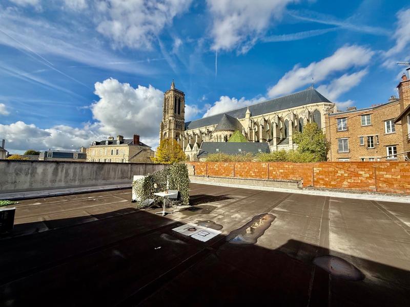 Appartement - 209 m² - 6 pièces