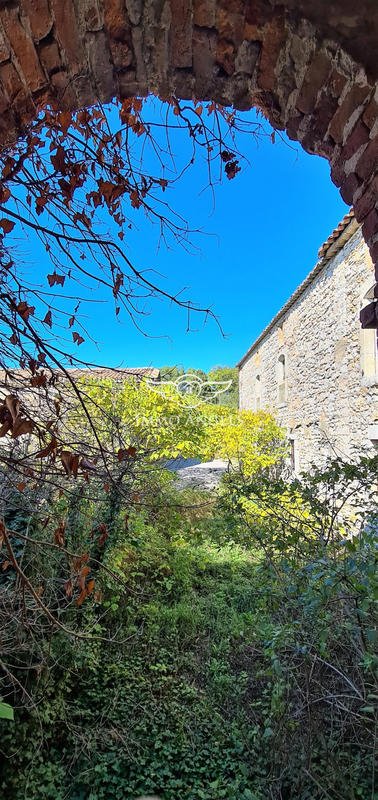 Mas - 2 500 m² - 30 pièces