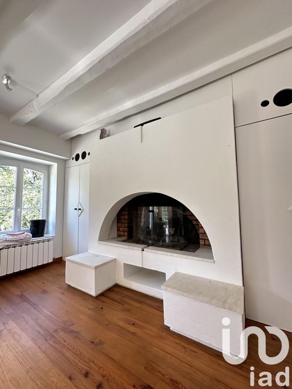 Maison - 221 m² - 8 pièces