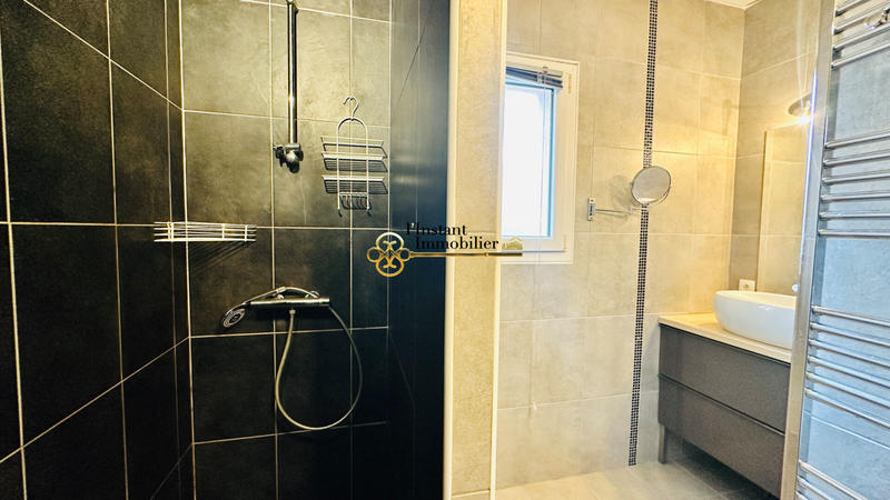 Maison - 135 m² - 7 pièces