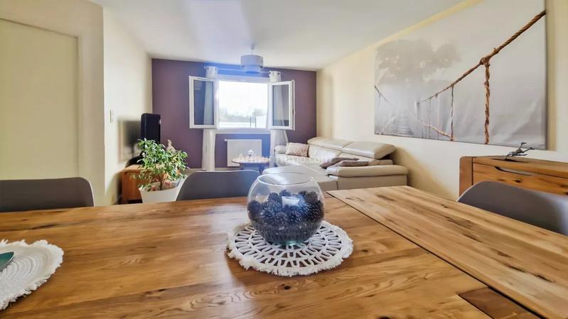 Maison - 93 m² - 5 pièces