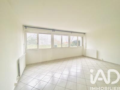 Studio - 34 m² - 1 pièce