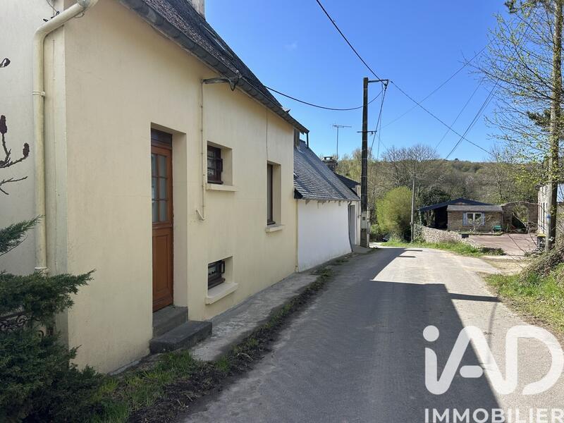 Maison - 204 m² - 8 pièces