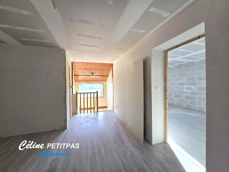 Maison - 142 m² - 6 pièces