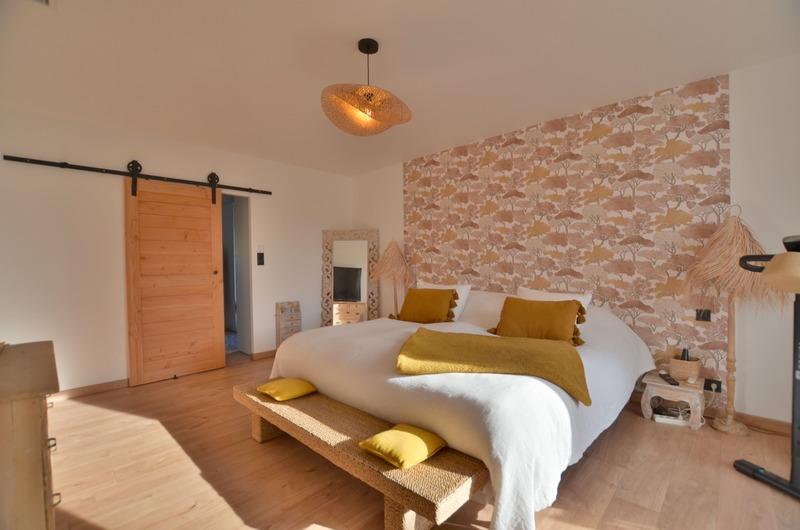 Maison - 180 m² - 7 pièces