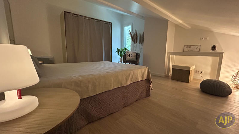 Maison - 185 m² - 6 pièces