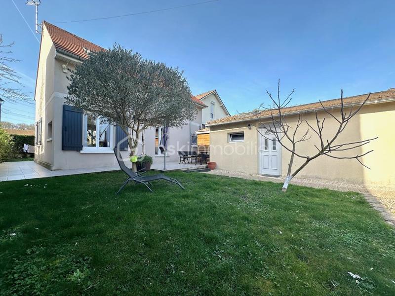 Maison - 106 m² - 5 pièces