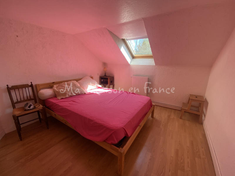 Maison - 151 m² - 8 pièces