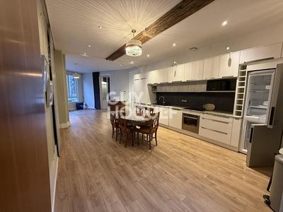 Appartement - 95 m² - 4 pièces