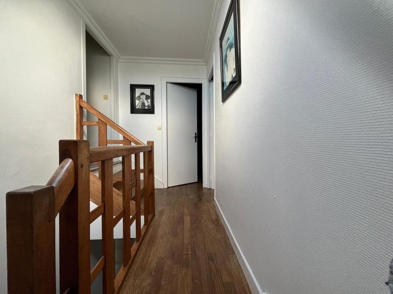 Maison - 159 m² - 6 pièces