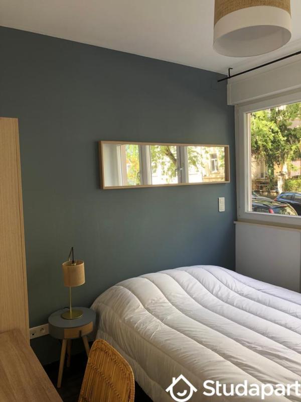 Chambre - 9 m² - 1 pièce