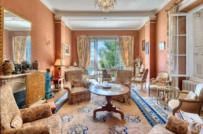 Villa - 475 m² - 12 pièces