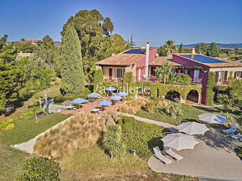 Villa - 430 m² - 13 pièces