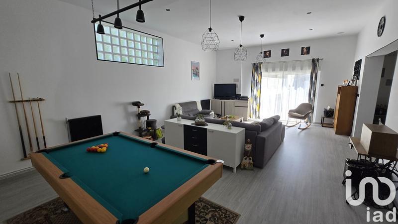 Maison - 370 m² - 10 pièces