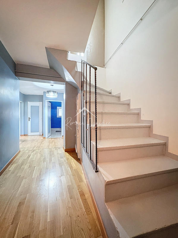 Maison - 142 m² - 5 pièces