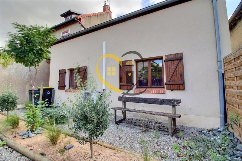 Maison - 95 m² - 6 pièces