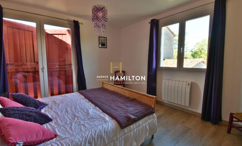 Corps de ferme - 207 m² - 7 pièces