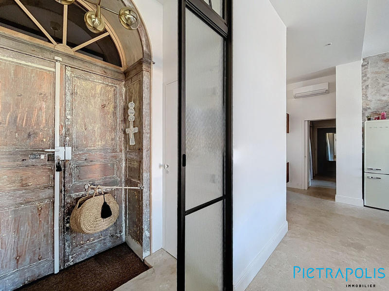 Appartement - 95 m² - 3 pièces