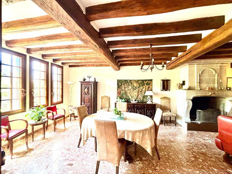 Maison - 155 m² - 6 pièces