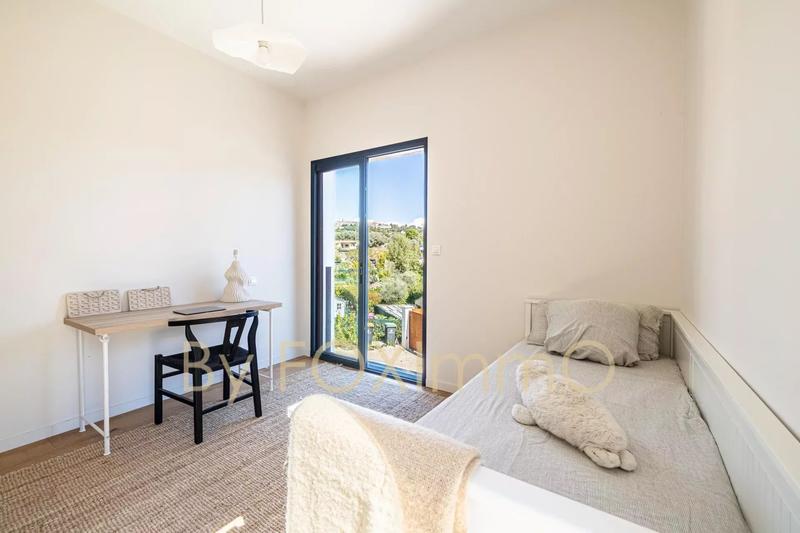 Maison - 170 m² - 5 pièces