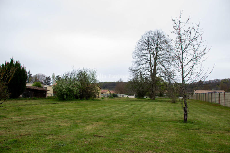 Terrain - 976 m²