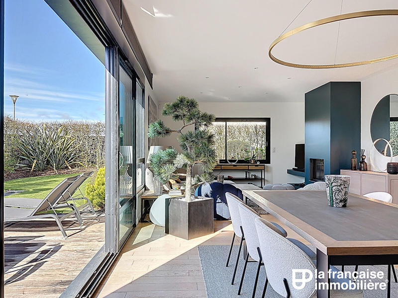 Maison - 178 m² - 7 pièces