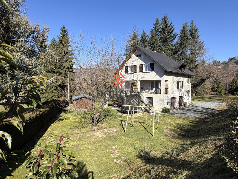 Maison - 191 m² - 7 pièces