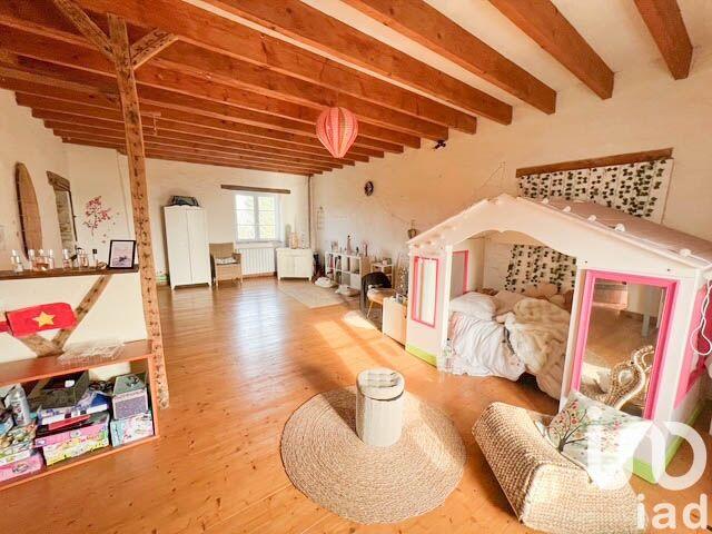 Maison - 295 m² - 11 pièces