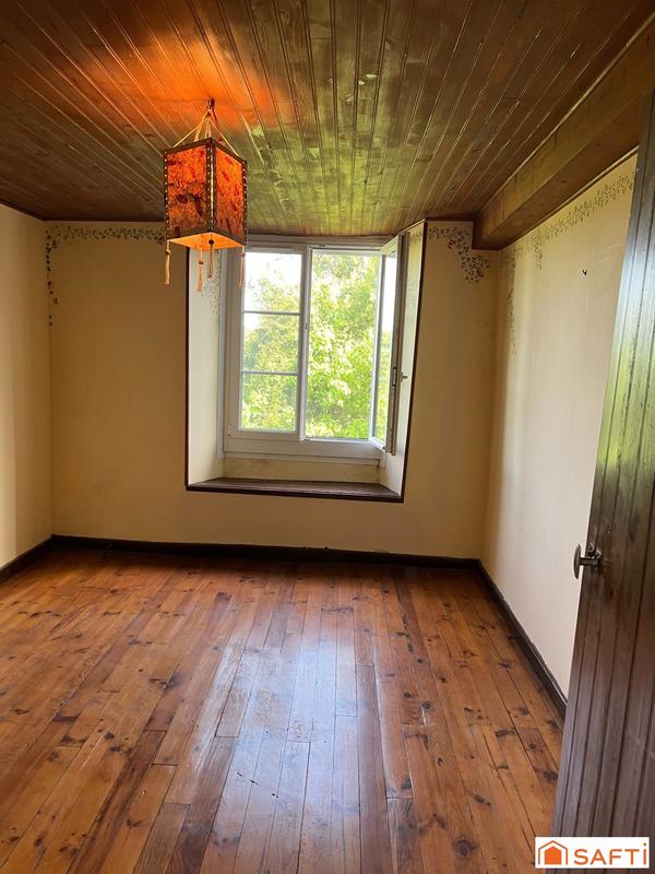 Maison - 185 m² - 7 pièces