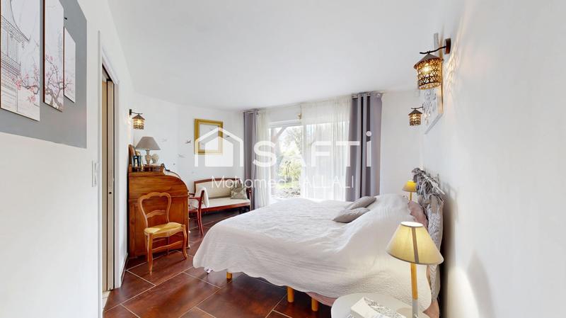 Villa - 243 m² - 5 pièces