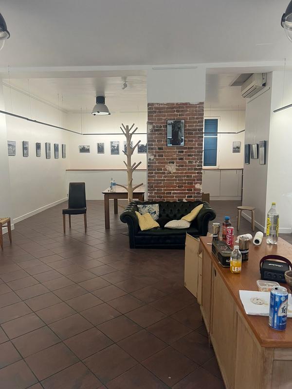 Fonds de commerce - Magasins - 68 m²