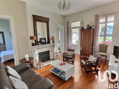 Maison - 200 m² - 9 pièces