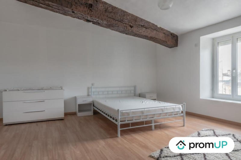 Maison - 295 m² - 9 pièces